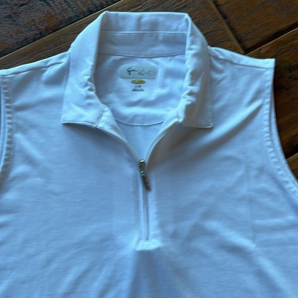 Active Top - Size Large - Picture 3 of 9